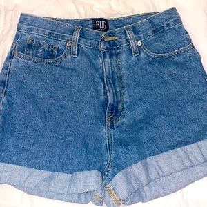 BDG jean shorts, mom high rise - size 26